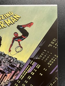 AMAZING SPIDER-MAN #66 1:25 CHRIS SAMNEE VAR MARVEL IN-HAND 2025 PROSHIPPER