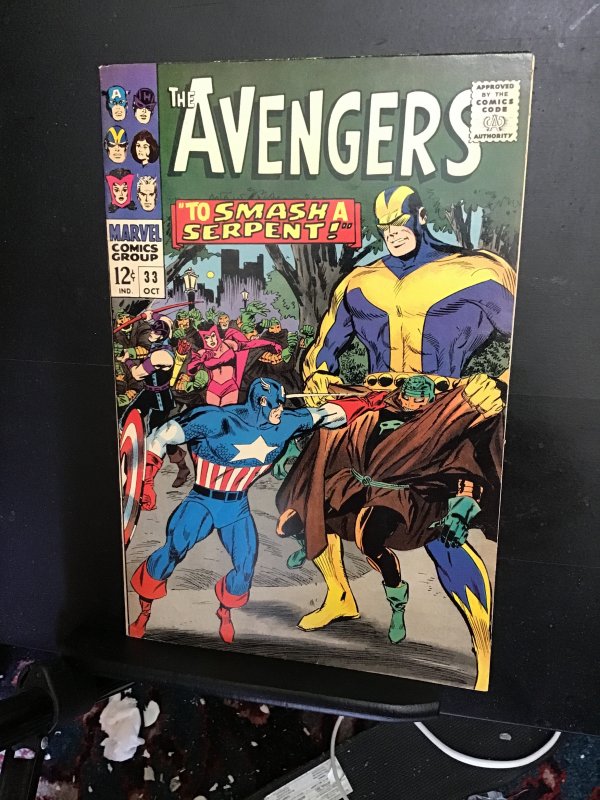 The Avengers #33 (1966)  Giant-Man, Hawkeye, Scarlet Witch cover! FN-