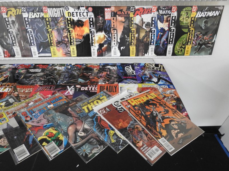 Huge Lot 180+ Comics W/Batman, Spider-Man, Avengers+ Avg VF Condition!!