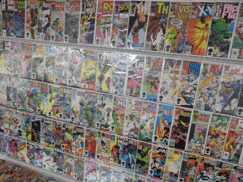 Huge Lot 140+ Comics W/Daredevil, Thor, Avengers, Spidey+ Avg VF+ Condition!!