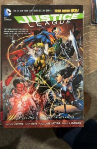 Justice League: Throne of Atlantis (2013)  