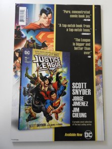 Superman Giant #7 VF/NM Condition!