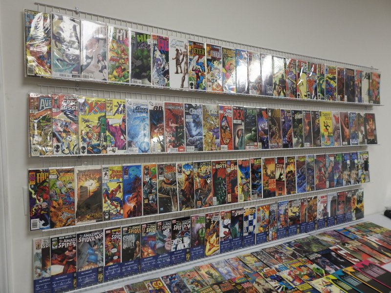 Huge Lot 150+ Comics W/ Spiderman, Hulk, Morbius, +More AVG VF-