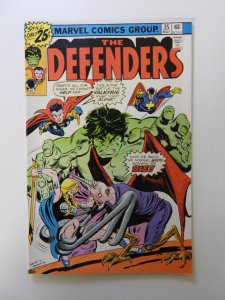 The Defenders #35 (1976) VF- condition MVS intact