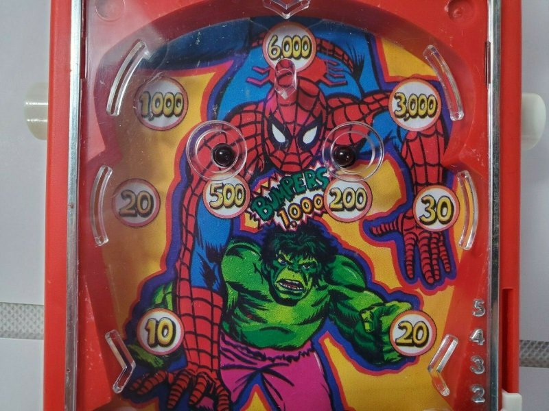 Vintage SPIDERMAN  HULK  Pinball game Mini Toy 1979 RARE