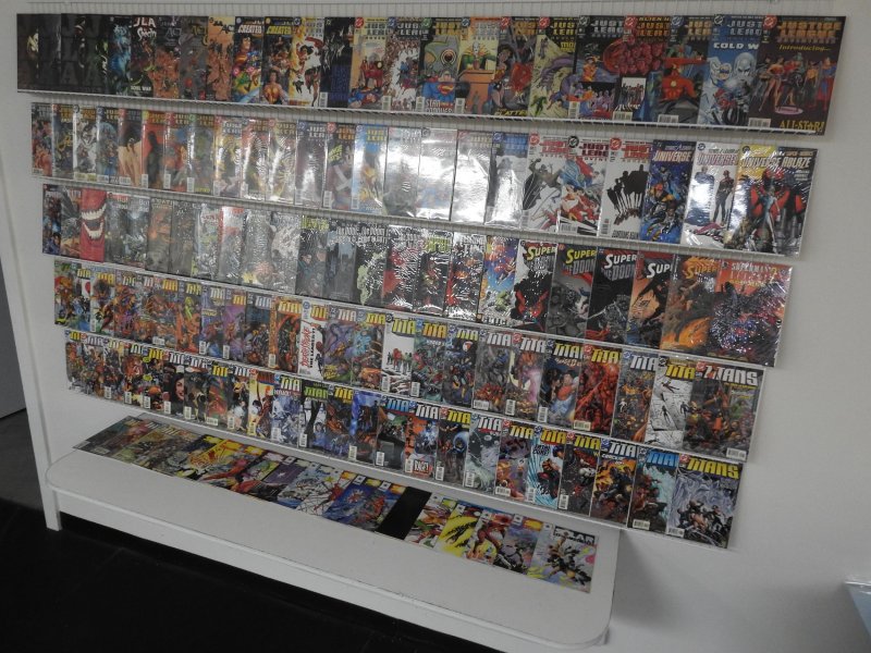 Huge Lot 130+ Comics W/ JLA, Batman, Titans run, Solar! Avg VF+ Condition!!