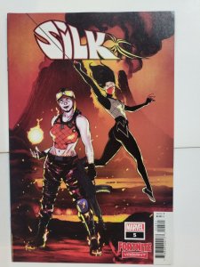 Silk #5 David Lopez Fortnite Variant Comic Book 2022 - Marvel