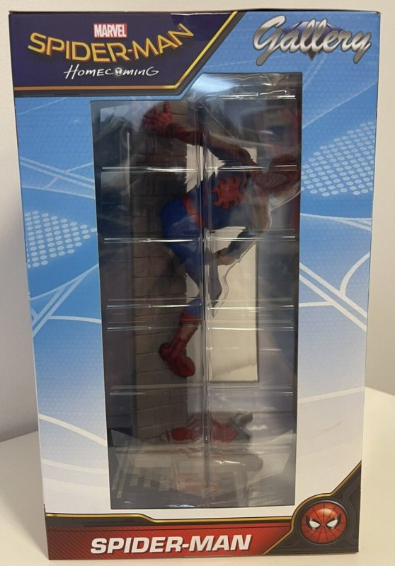 Diamond Select Gallery Marvel Spider-Man Homecoming PVC Diorama NIB