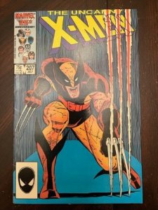 The Uncanny X-Men #207 (1986) - Classic Cover - NM -
