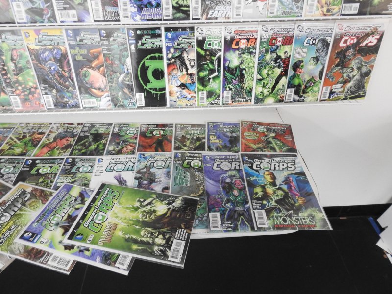 Huge Lot 160+ Comics W/ Green Lantern, & Green Lantern Corps! Avg VF+ see desc
