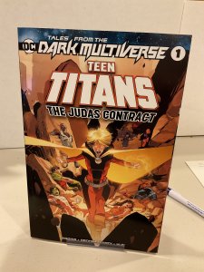 Tales From the Dark Multiverse: Teen Titans: The Judas Contract
