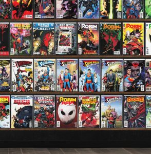 Huge Lot 150+ Comics with Superman / Batman, Superman & More!