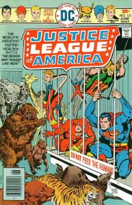 Justice League of America #131 FN ; DC | June 1976 Zoo Cover