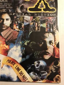 THE X-FILES Special Edition #2 : Topps 1995 VF-; Newsstand Variant, Fox & SCULLY