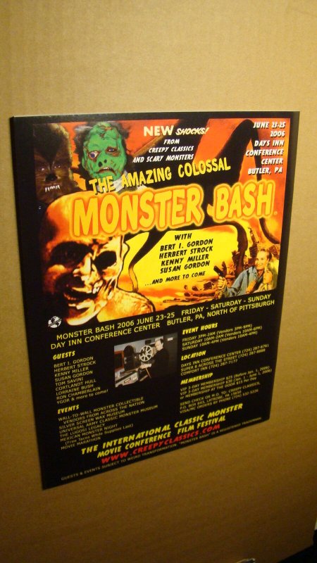 MONSTERS FROM THE VAULT 20 *NM+ 9.6* FAMOUS CLASSIC HORROR ZOMBIE VAMPIRE