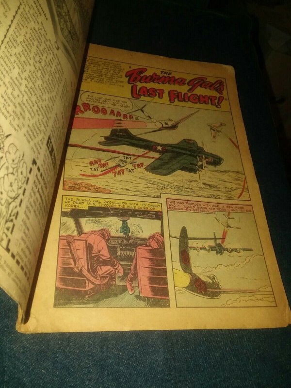 American Air Forces 8 (A1 65) ME 1952 BOB POWELL cover art Golden Age WAR COMICS