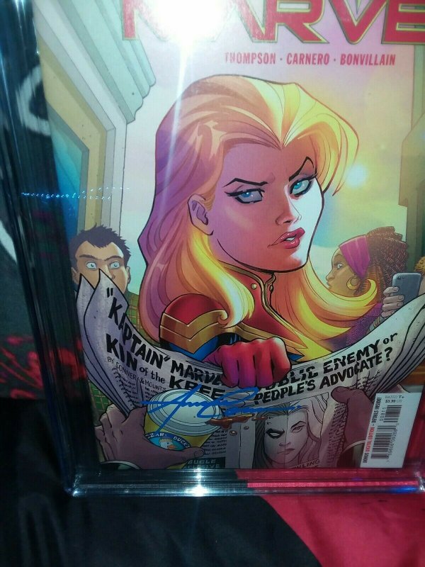 Captain Marvel Issue 8 CGC 9.8 SS AMANDA CONNER SIG. 1ST APP. OF STAR KEY BOOK!