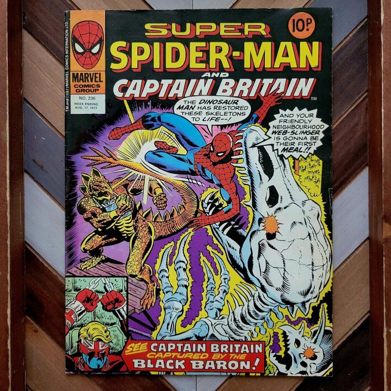 SUPER SPIDER-MAN & CAPTAIN BRITAIN Comics #236 VF (Marvel UK 1977) BLACK BARON!