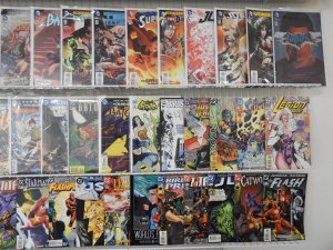 Huge Lot 160+ Comics W/ Batman, Justice League, Flash+ Avg VF Condition!