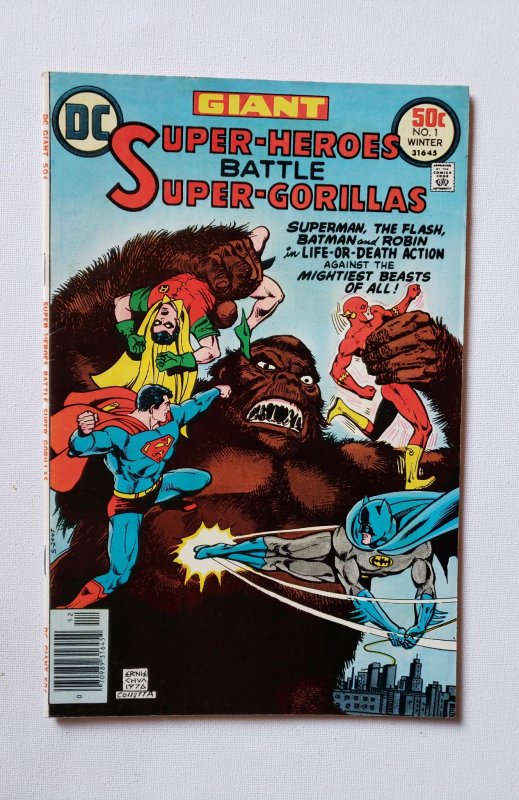 Super-Heroes Battle Super-Gorillas (1976)
