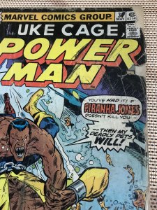 LUKE CAGE POWER MAN #31 : Marvel 5/76 Gd-; PIRANHA JONES battle