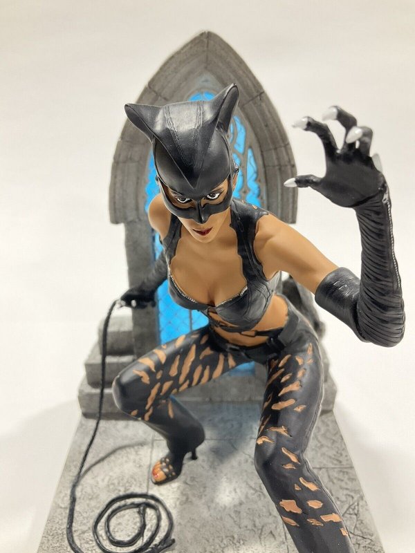 Catwoman Statue Halle Berry Movie Statue Dc Direct 0243/1250 Rare HTF Dc Comics