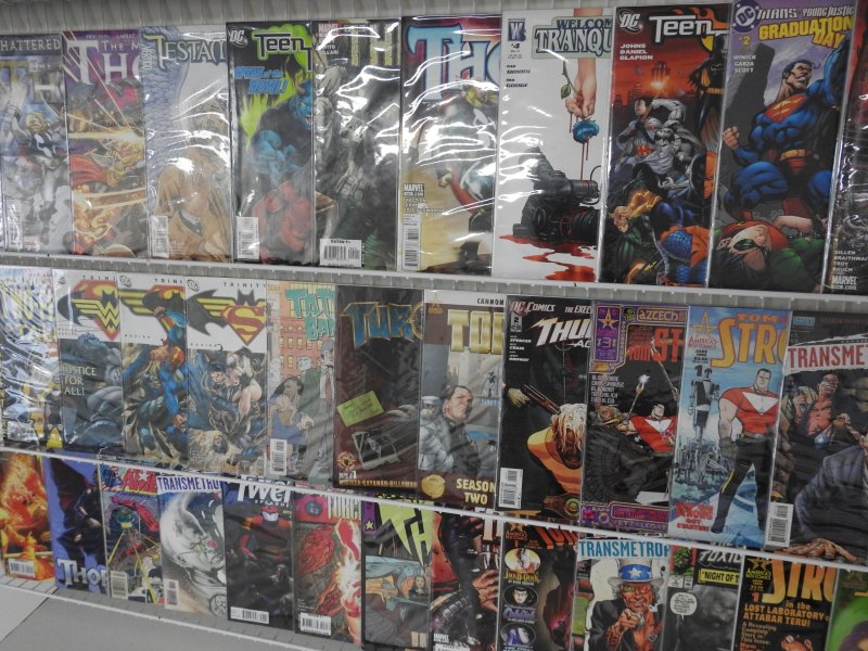 Huge Lot 120 Comics W/ The Mighty Thor, Testament, Teen Titans+ Avg VF- Cond!!