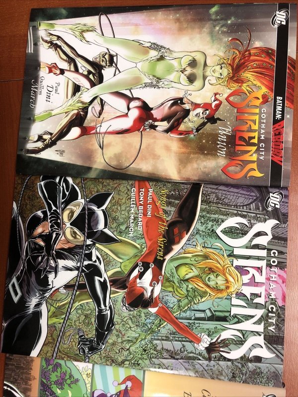 Gotham City Sirens Vol.1-2-3 DC Comics HC 