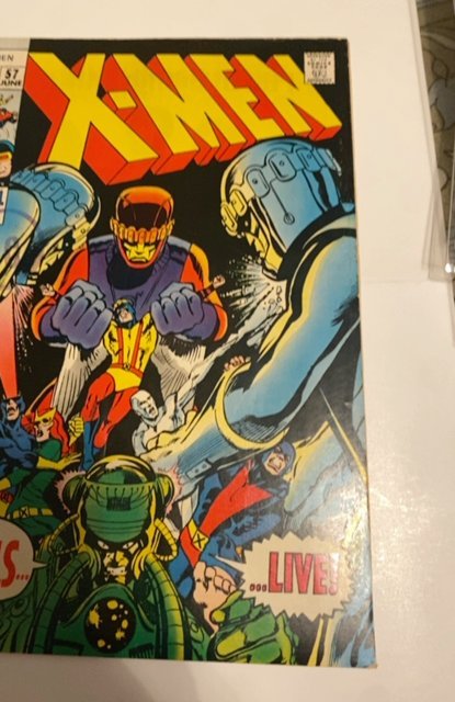 The X-Men #57 (1969)Adams art vs the sentinels