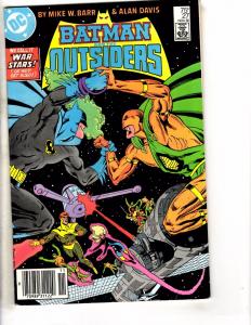 8 Outsiders DC Comic Books # 26 27 28 29 30 31 32 33 Flash Arrow Batman J214