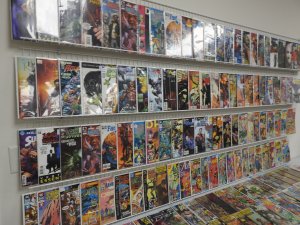 Huge Lot 140+ Comics W/ Batman, Superman, Hulk, +More AVG VF-