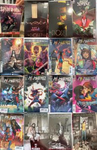 Lot of 16 Comics (See Description) The Closet, Spider Man, Ms Marvel