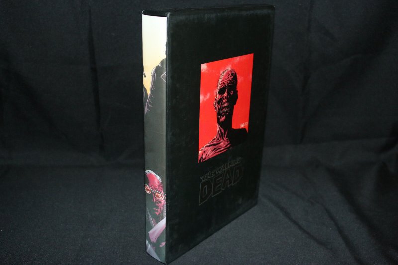 The Walking Dead Hardcover Vol. #1 - Image Comics - 2005