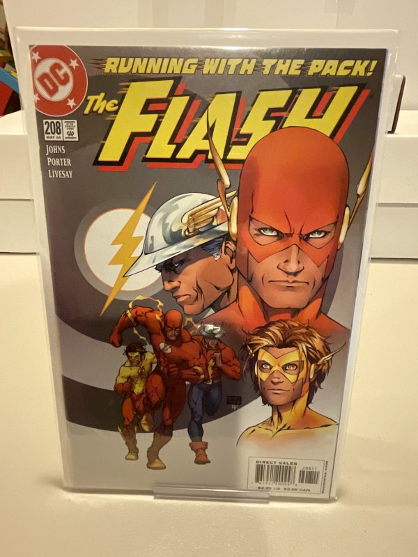 Flash #208  2004  9.0 (our highest grade)  Geoff Johns!  Michael Turner Cover!