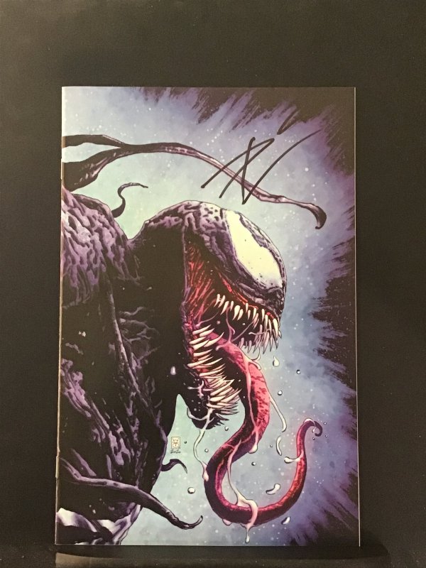 Venom #28 signed by Donny Cates Valerio Giangiordano Cvr limited to 1000