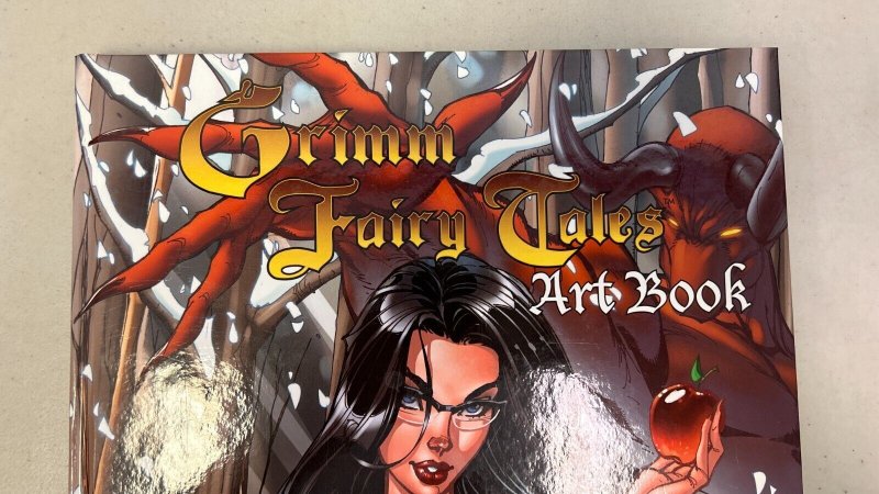 Grimm Fairy Tales Art Book Volume 1 Hardcover J. Scott Campbell 