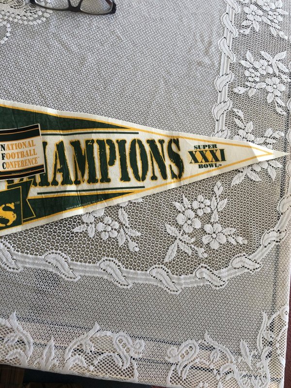 1996 Super Bowl champ Packers pennant pack w/ button&bumper sticker