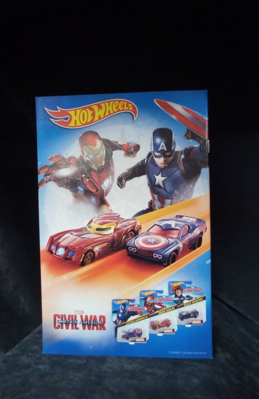 Spider-Gwen #8 Variant Cover (2016)