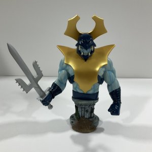 2006 Bowen Attuma Mini Bust 743/1500 NIB Professionally Displayed