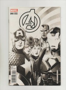 Avengers #44 - Black & White Variant Cover - (Grade 9.2) 2015