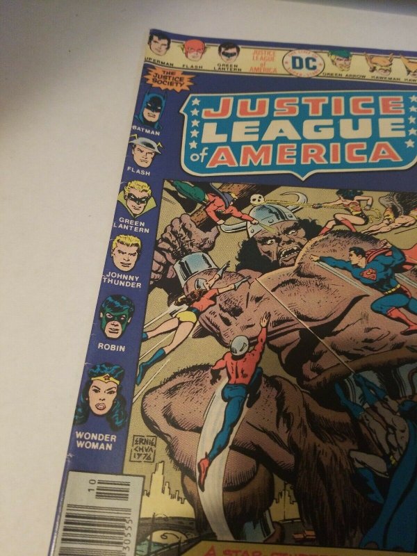 Justice League Of America No.135 Annual Just Society Justice League Team Up