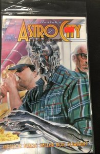Kurt Busiek's Astro City #15 (1998)