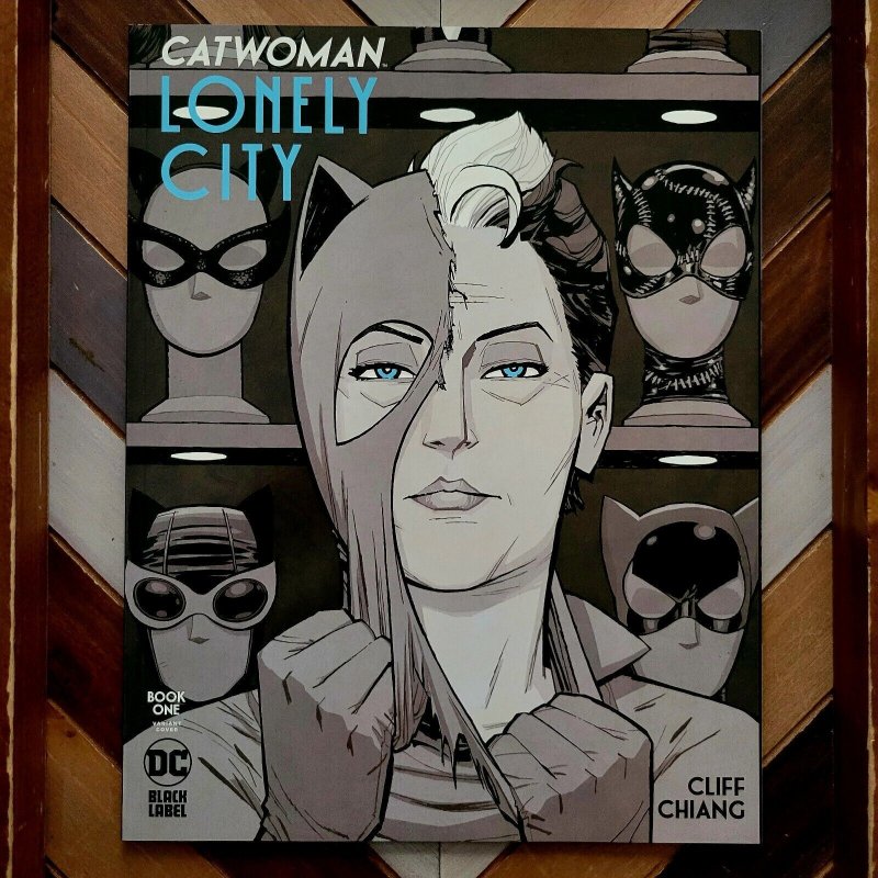 CATWOMAN: Lonely City #1-3 (DC 2021) NM Variant Set of 3 Secrets of the BATCAVE!