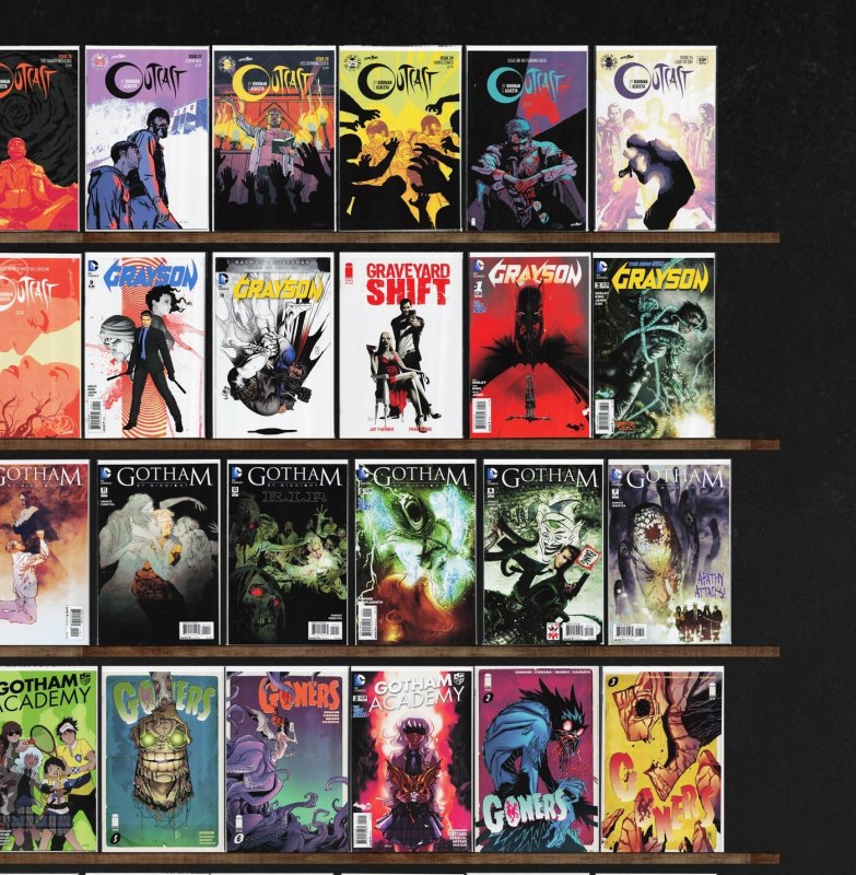 Huge Lot 150+ Comics with God Is Dead, Outsiders, Gotham By Midnight & More!