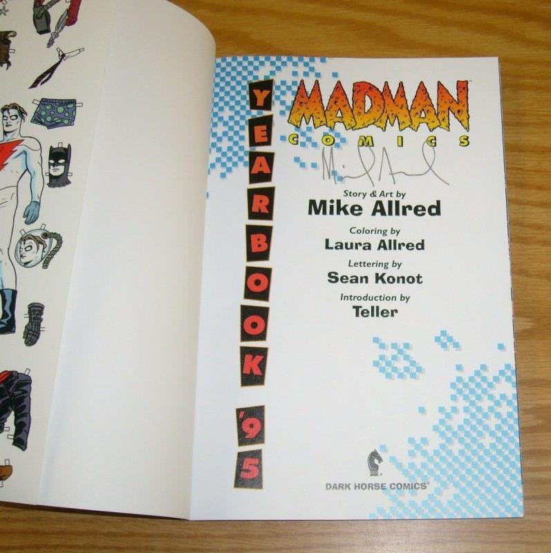 Madman Comics Yearbook '95 TPB VF/NM signed by mike allred Dark Horse