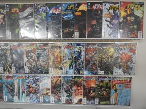Huge Lot of 150+ Comics W/ Batman, Aquaman +More! Average VF- Condition!