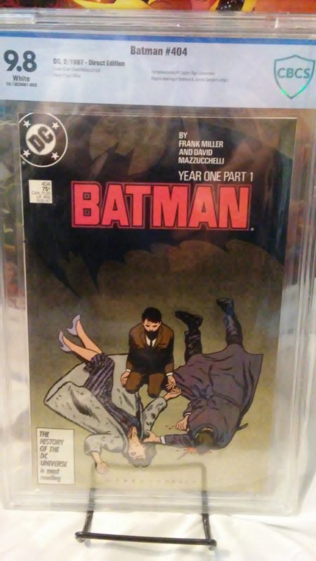 Batman #404 - CBCS 9.8 - 1st Copper Age Catwoman - Part 1 of Year One