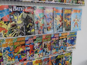 Huge Lot 190+ Comics W/ Wonder Woman, Action Comics, Batman, +More! Avg VF- Cond