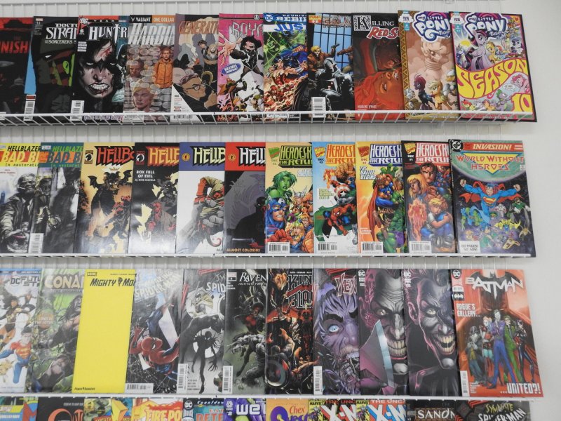 Huge Lot 180+ Comics W/Venom, X-Men, Scooby Doo+ Avg VF+ Condition!