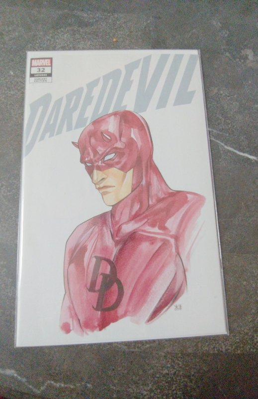 DAREDEVIL #32 PEACH MOMOKO VARIANT